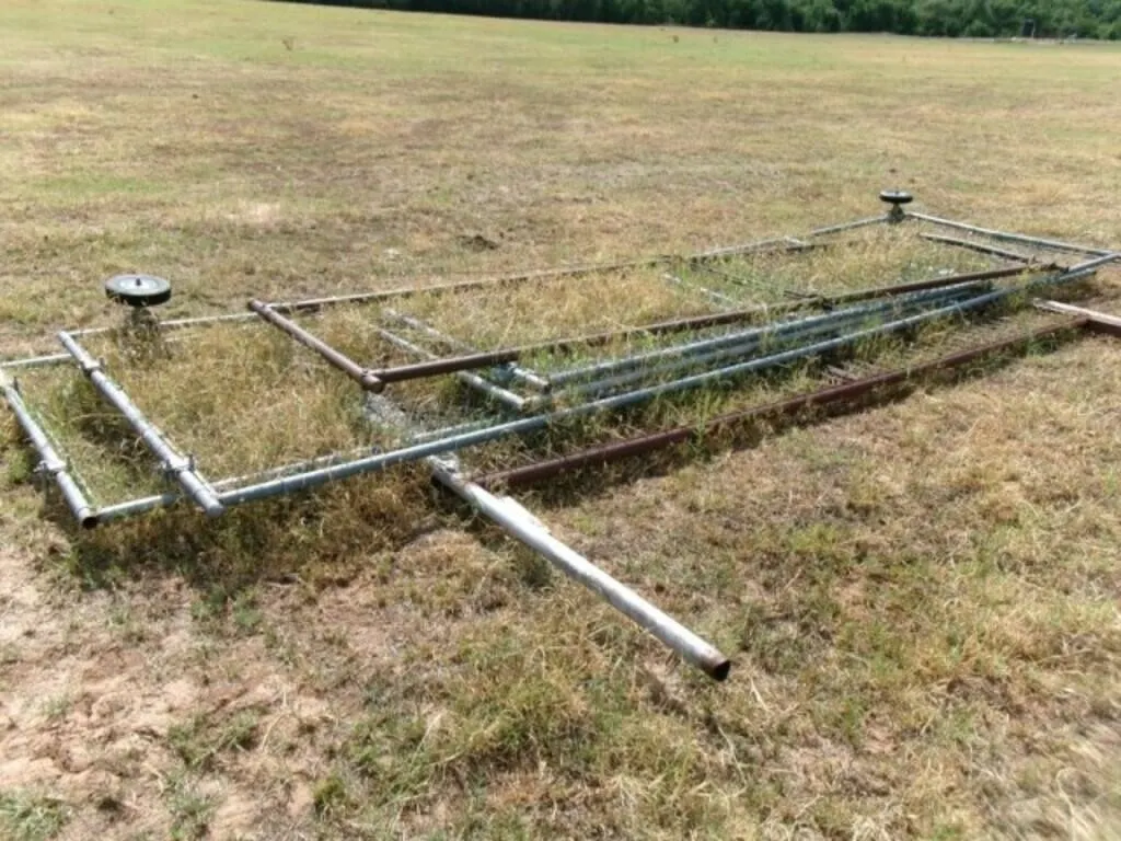 Gates, 20' Galvanized Chainlink w/Misc Components