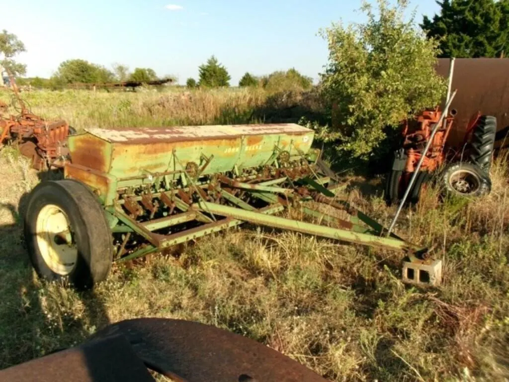 John Deere DF-B End Wheel Drill