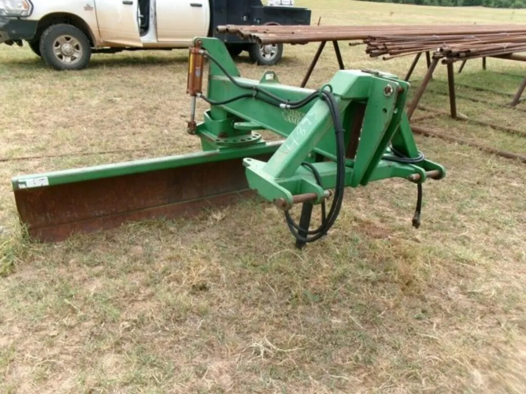 Hyd Straight Blade, 10' Industries America 3pt