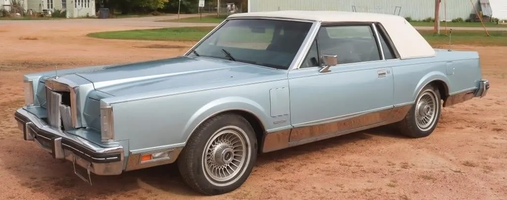 1981 Lincoln Continental Mark IV Runs and Drives;