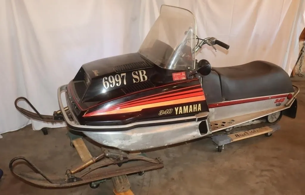1980 Yamaha Enticer 340cc Deluxe Snowmobile;