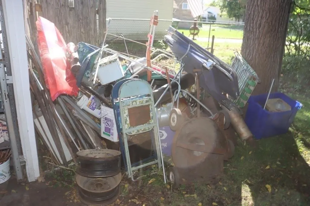 Scrap metal: Aluminum, Tin,...