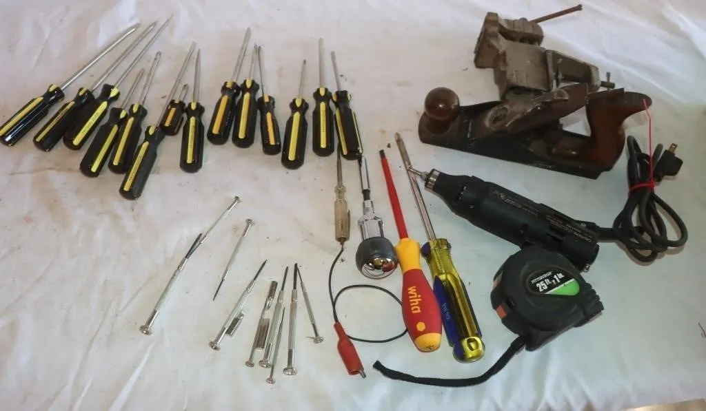 Assorted Hand & Power Tools: