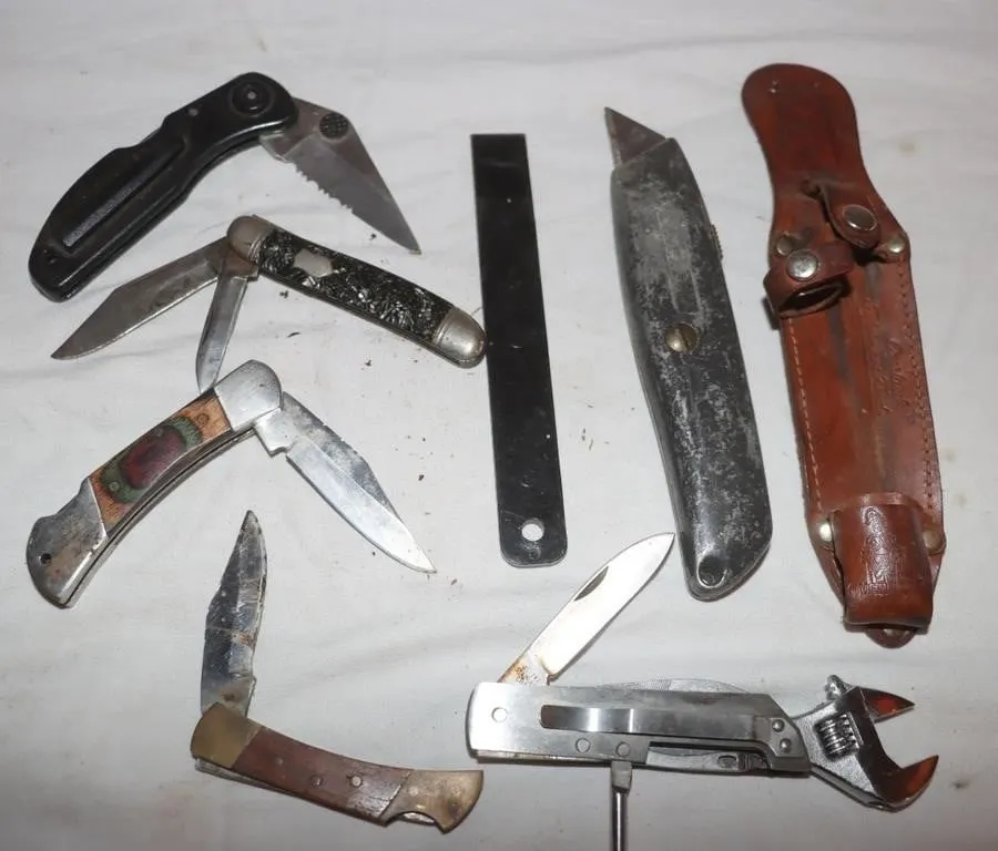 Folding Knives & Tools