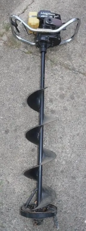 Magnum 49cc III Plus Earth Auger 54" RUNS