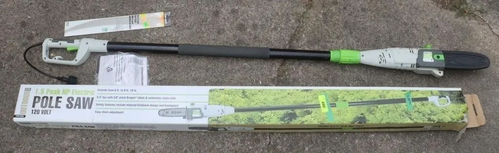 1.5 Peak HP Electric Pole Saw, Works