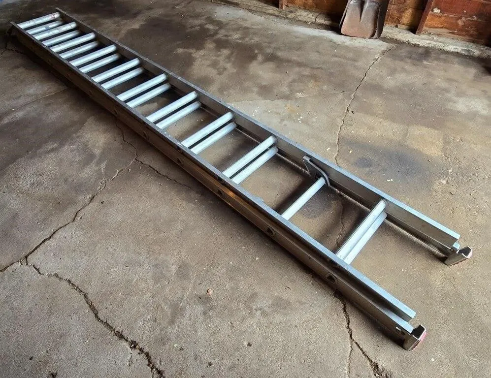 19' Aluminum Extension Ladder