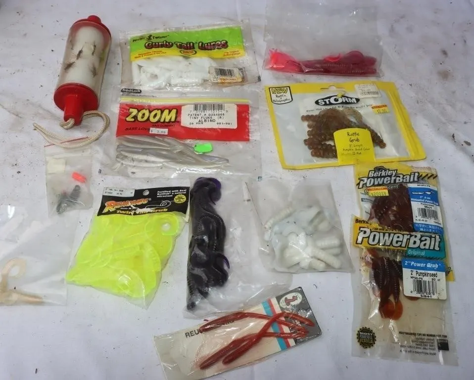 Soft Plastic Fishing Lures & Dispenser