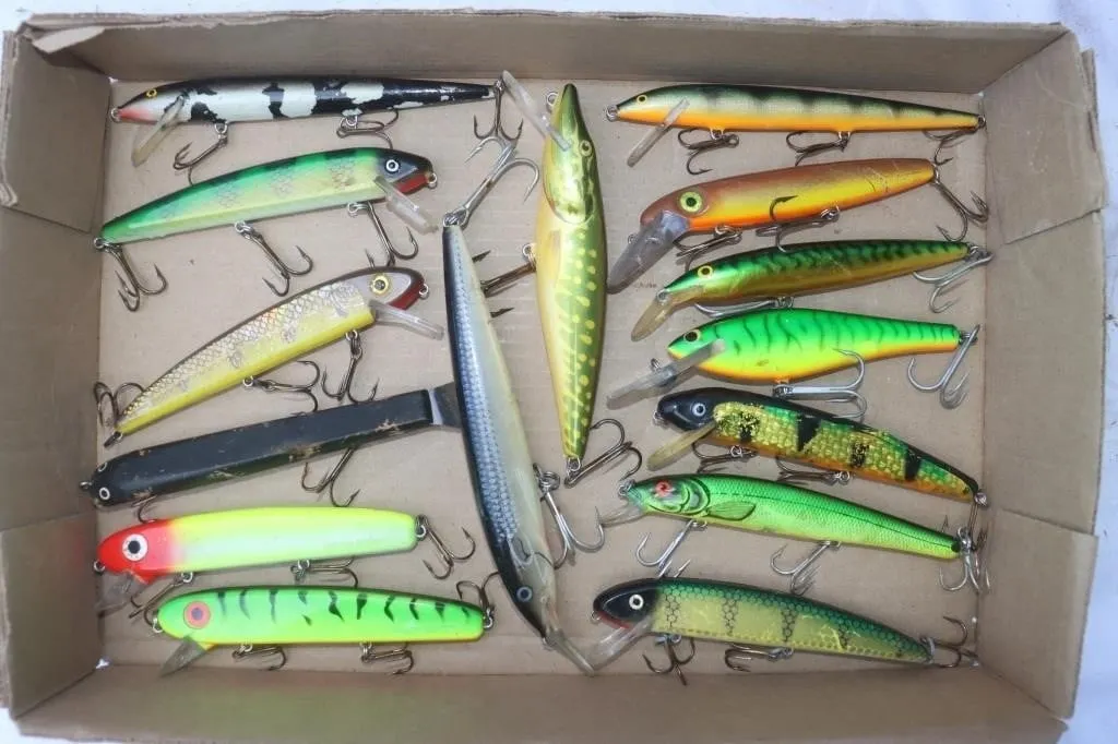15 Fishing Lures: