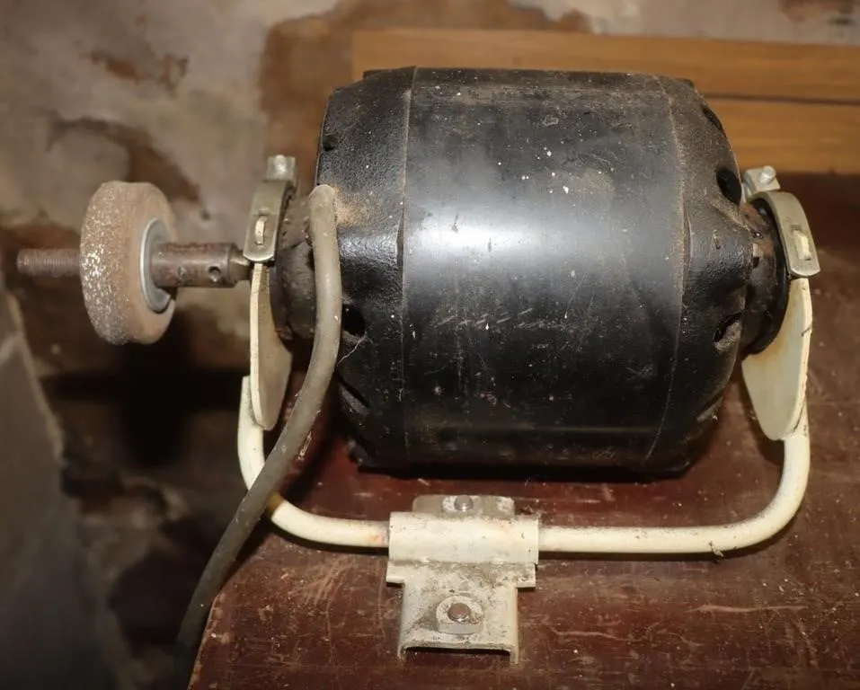 Electric Bench Grinder Motor, Works, Spins
