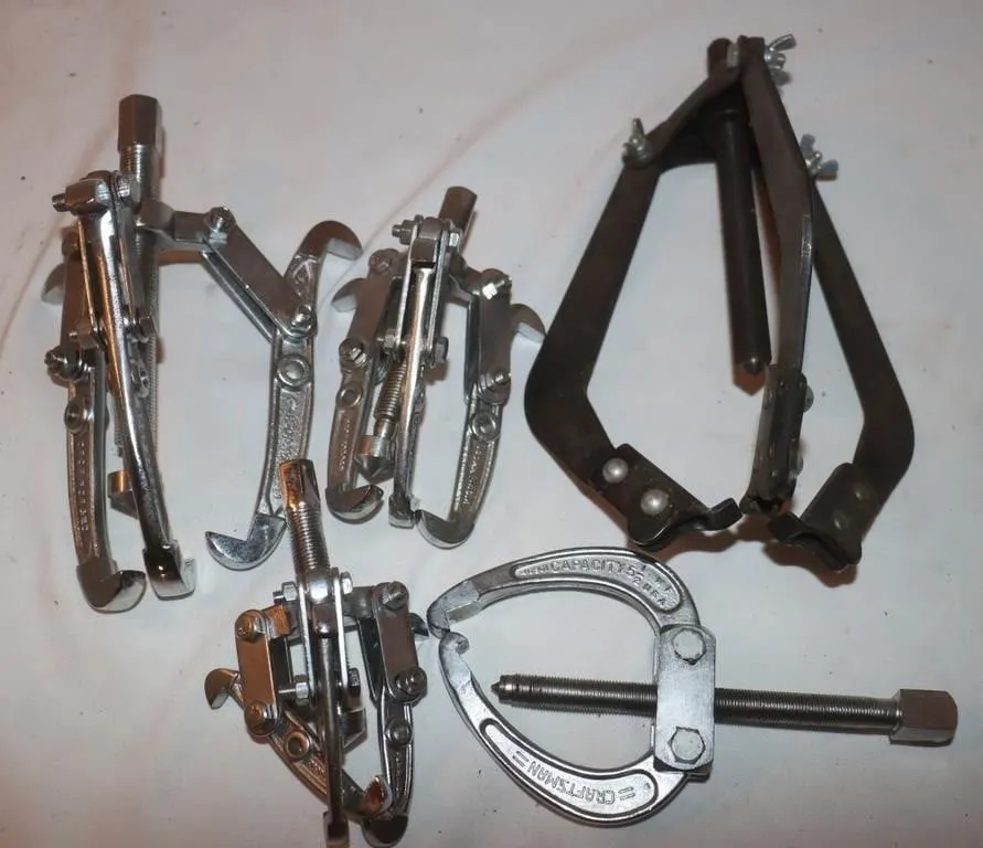 5 Gear Pullers: