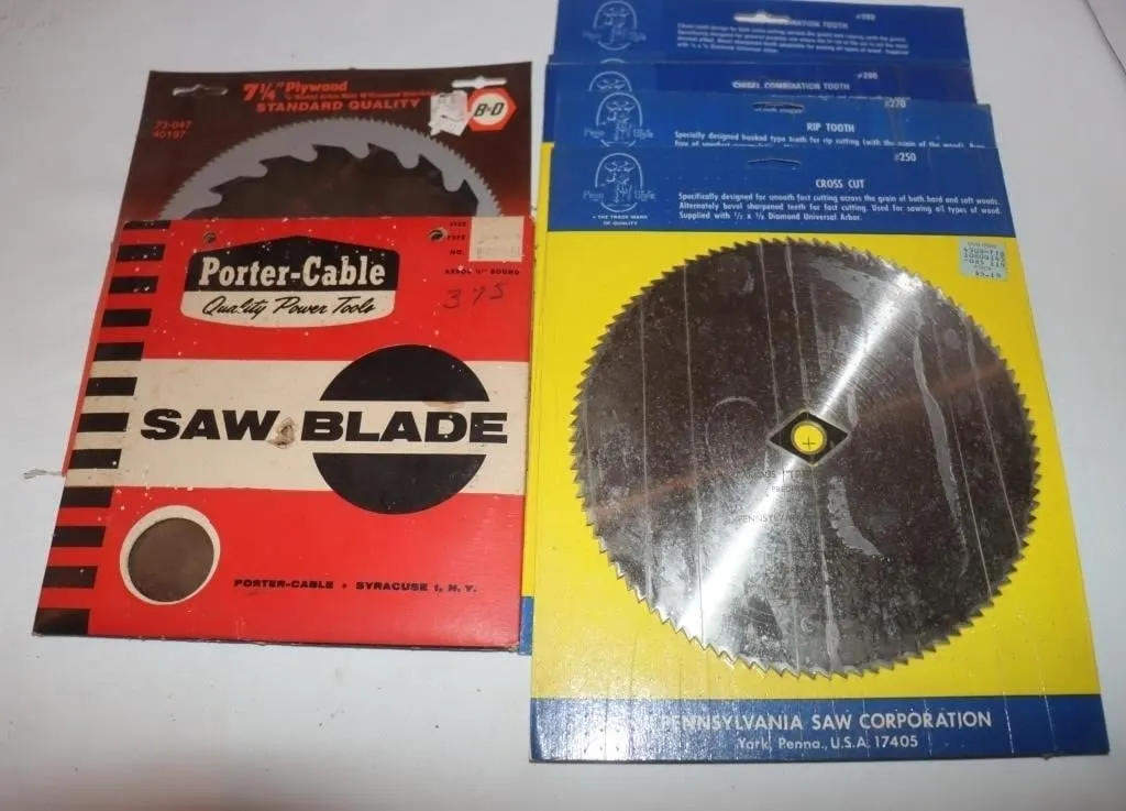 8 Circular Sawblades: 7 New,