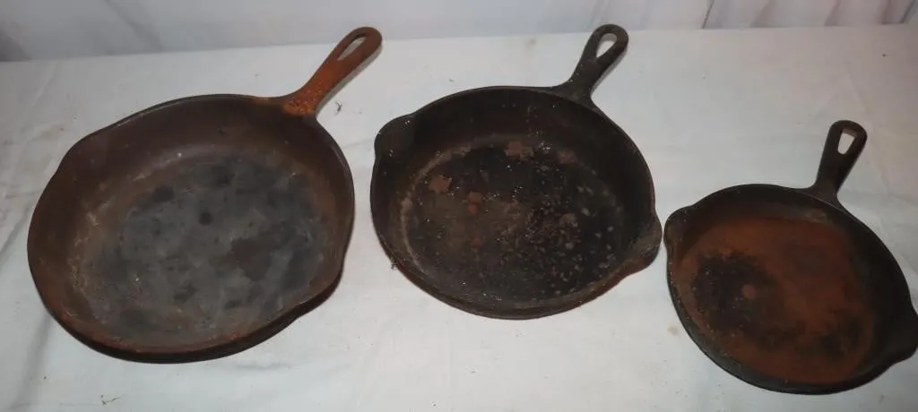 3 Cast Iron Skillets: