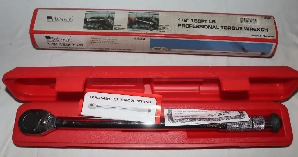 Pittsburgh 1/2" 150 Ft Lb Torque Wrench