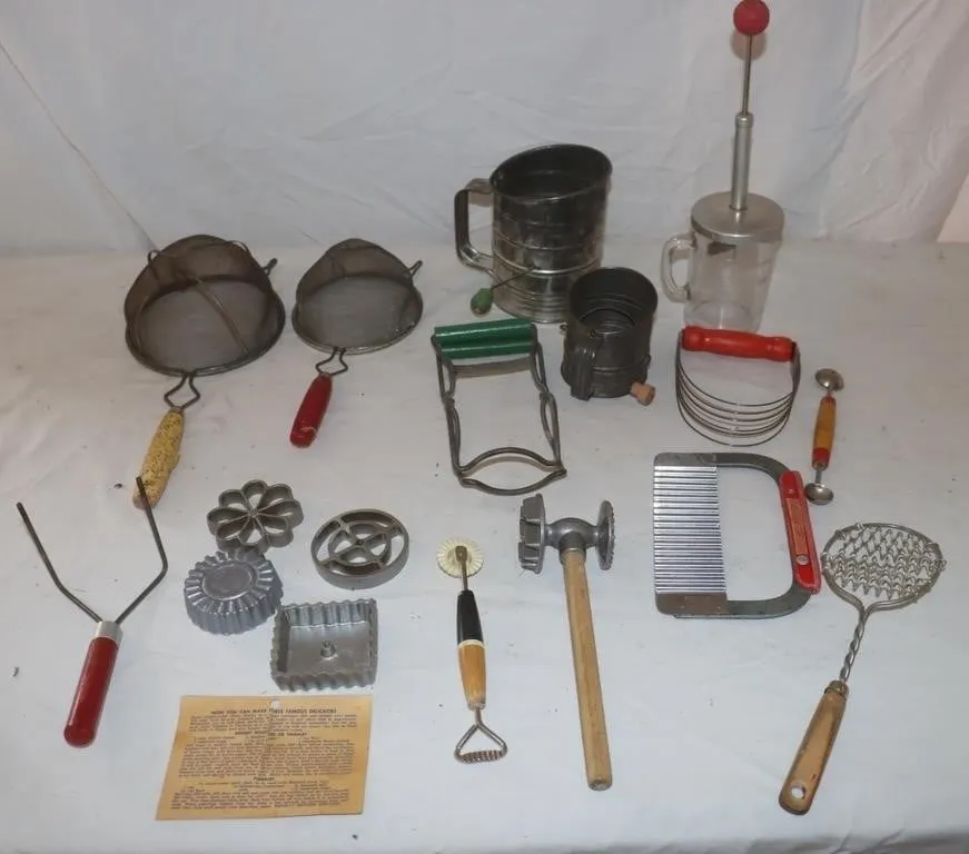 Kitchen Tools & Baking Utensils: