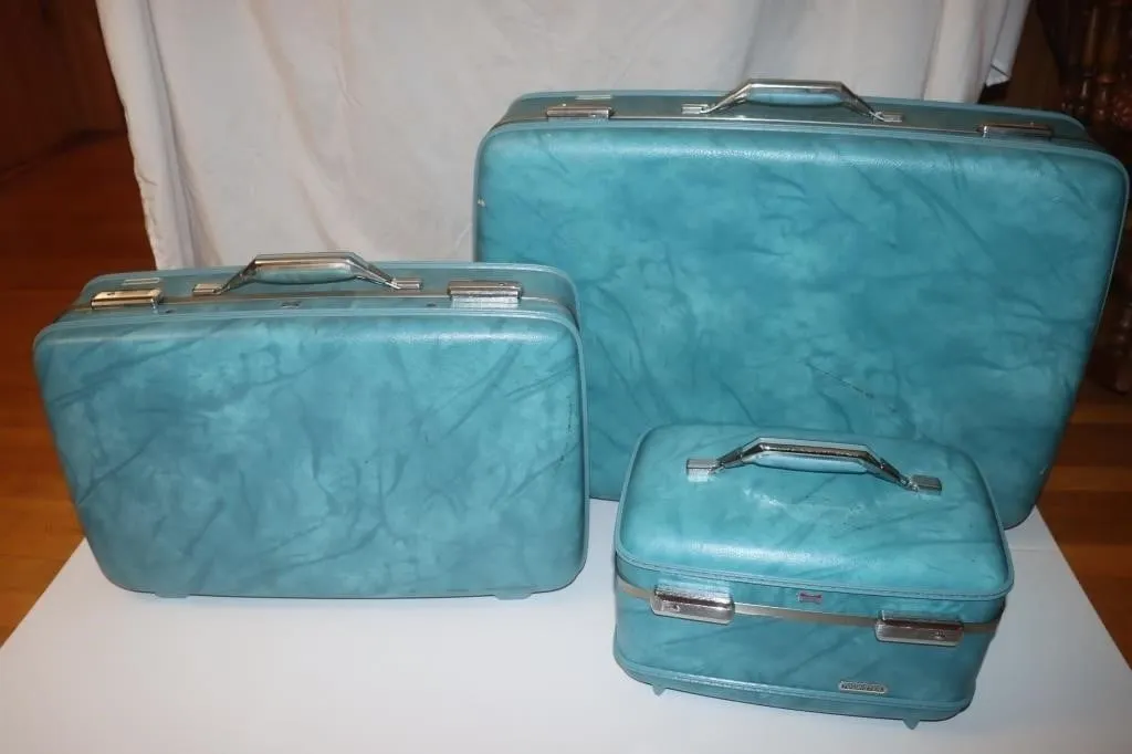 American Tourister Luggage Set Teal;