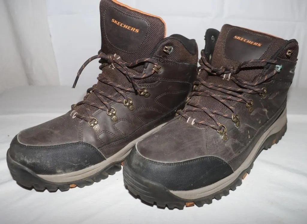 Skechers Hiking Boots Size 14