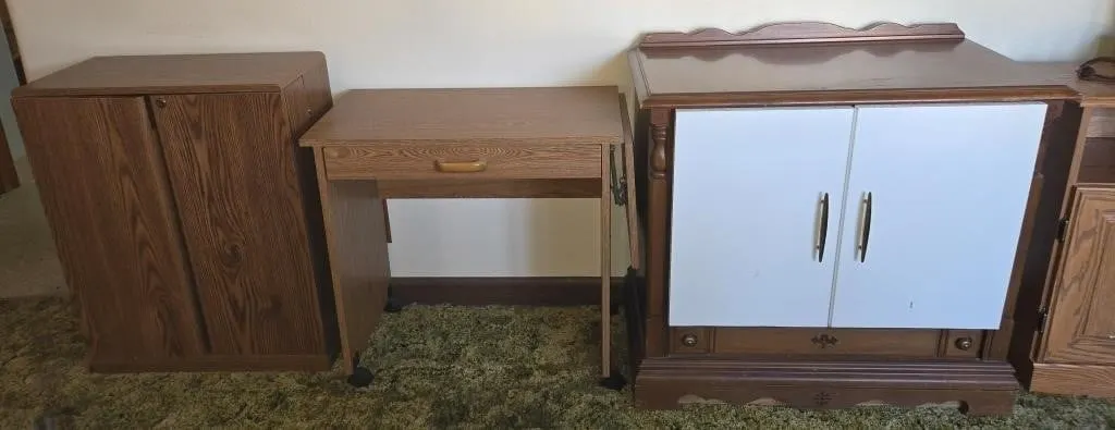 2 Cabinets & 1 Desk: