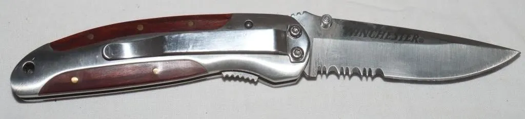 1 Winchester Folding Knife