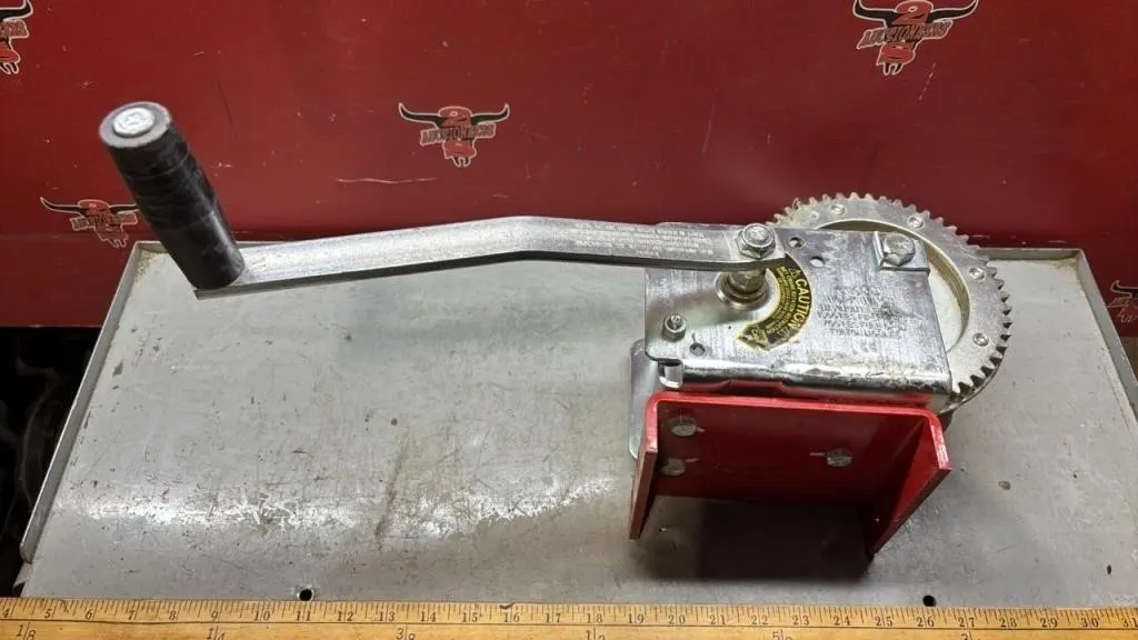 1500LB Work Winch.
