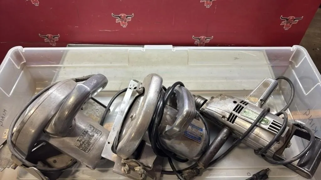 Tote of Vintage Skill Saws & 1/2” Drill. Working.