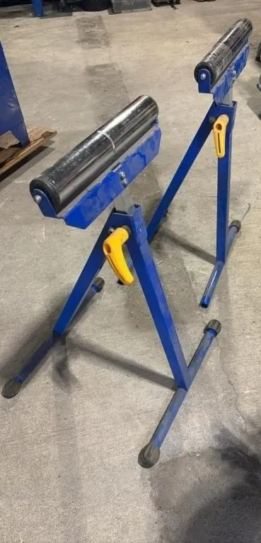 2 Portable Adjustable Rolling Stands.