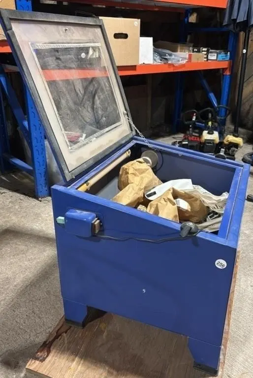 Sandblaster 23”Wx19”Lx19”D w/Open Bags of Ground
