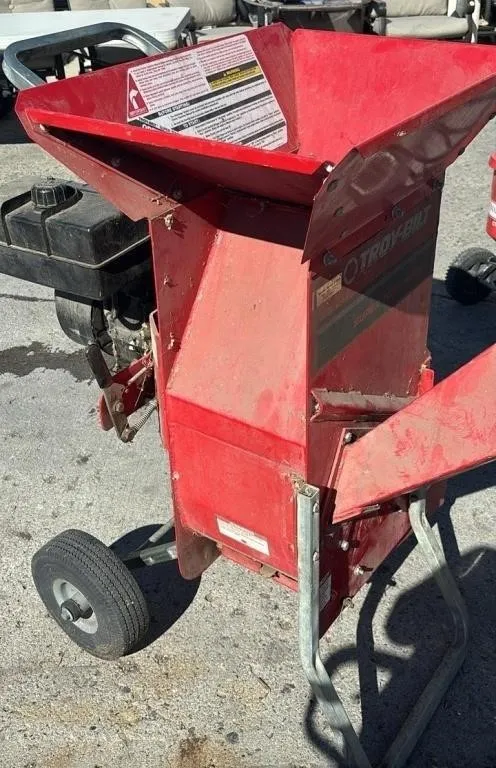 Gas Powered Troy-Bilt Super Tomahawk Wood Chipper