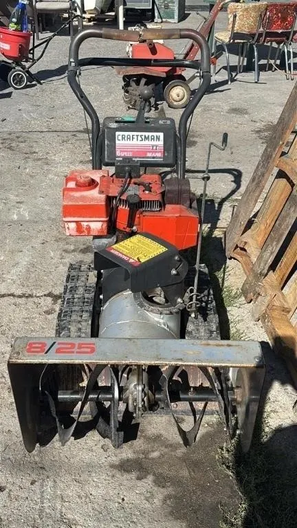 25”W Craftsman 6 Speed Snowblower w/Tracs. *C