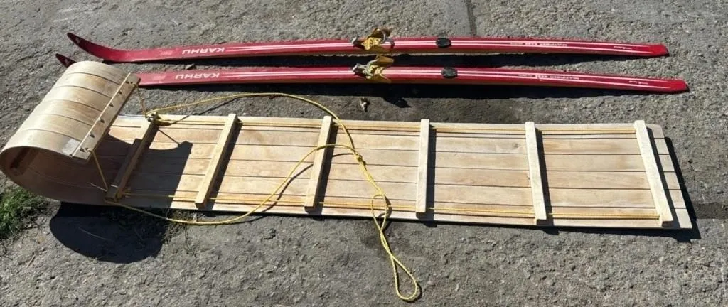 68”L Wooden Snow Sleigh & Set of Karhu Ski’s. *C