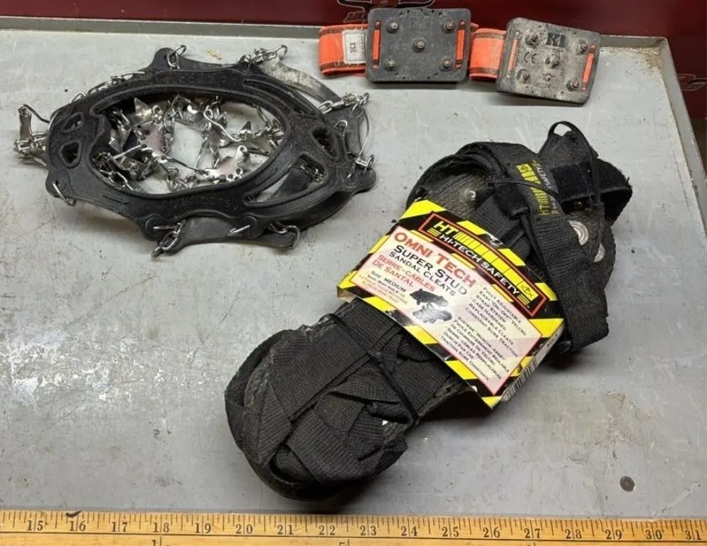 3 Pairs of Asst. Shoe Studs.