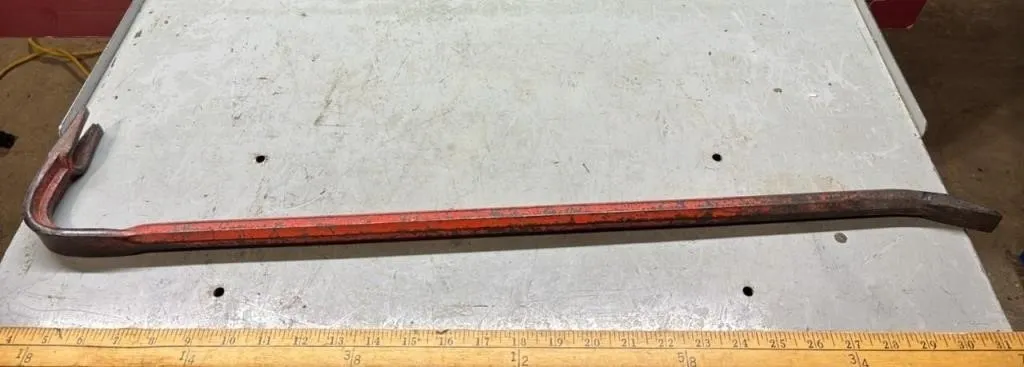 30” Gooseneck Crowbar.