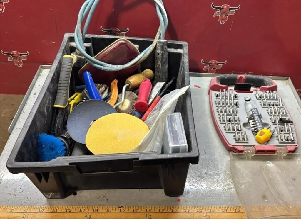 Hand Tools, Wrenches & Screw Driver Kit.