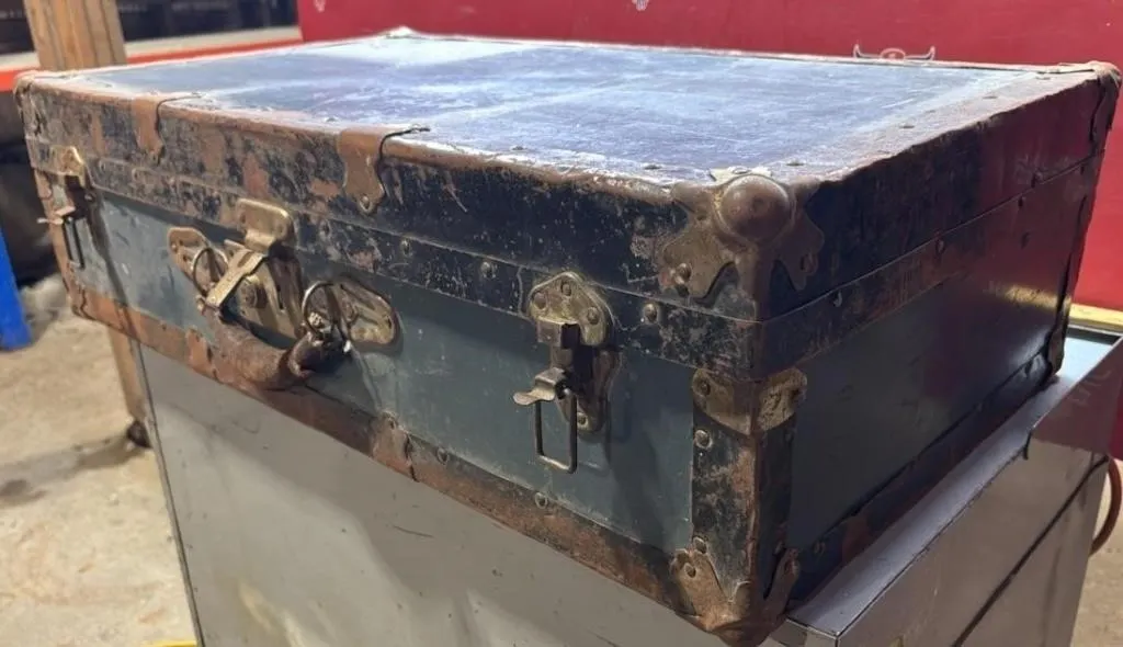 Metal Storage Trunk 30”x17”x9”. Rusty, Latch