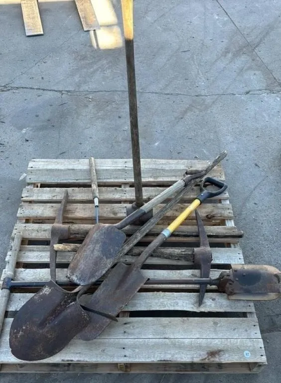 Vintage Shovel, Post Mall, Etc. *C