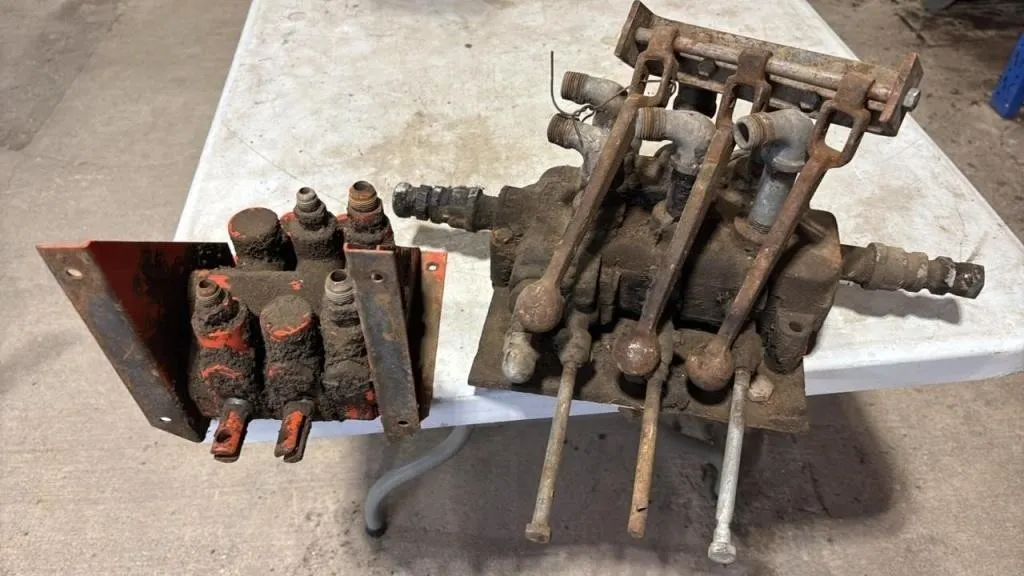 Hydraulic Valve Controls.