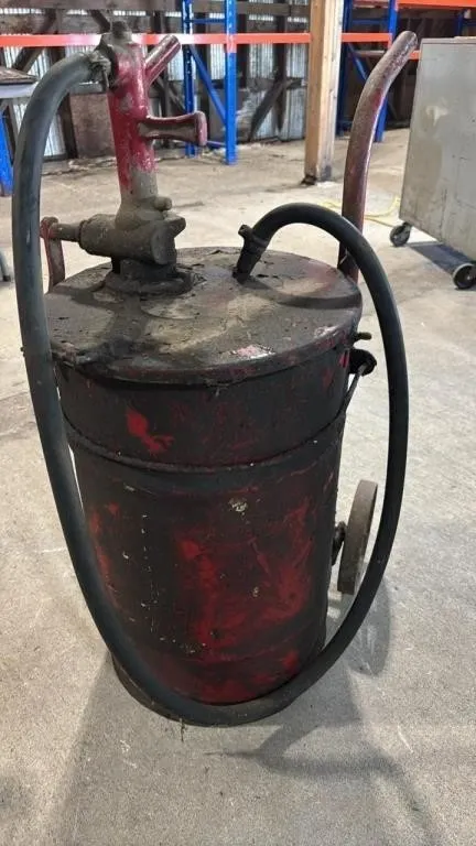 Portable Barrell Oil Pump.