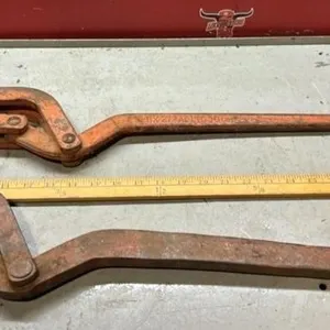2 Asst. Chain Boomers.
