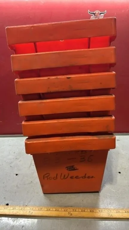 6 Hard Plastic Storage Containers