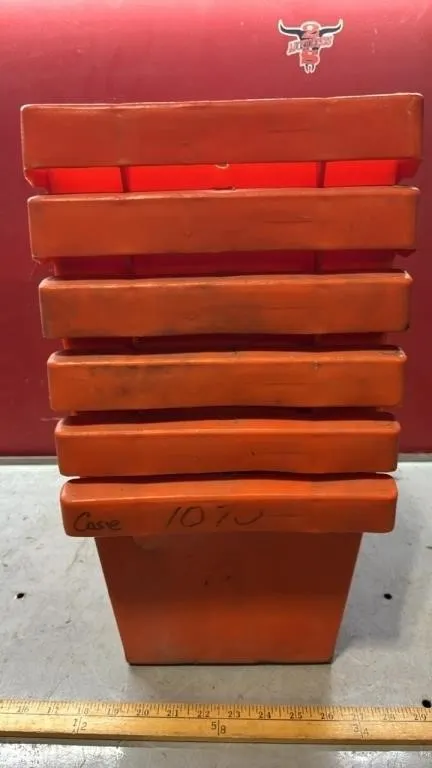 6 Hard Plastic Storage Containers