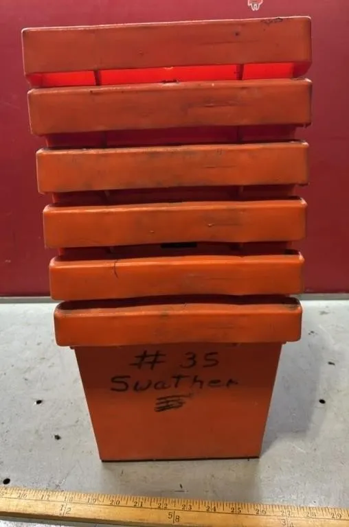 6 Hard Plastic Storage Containers