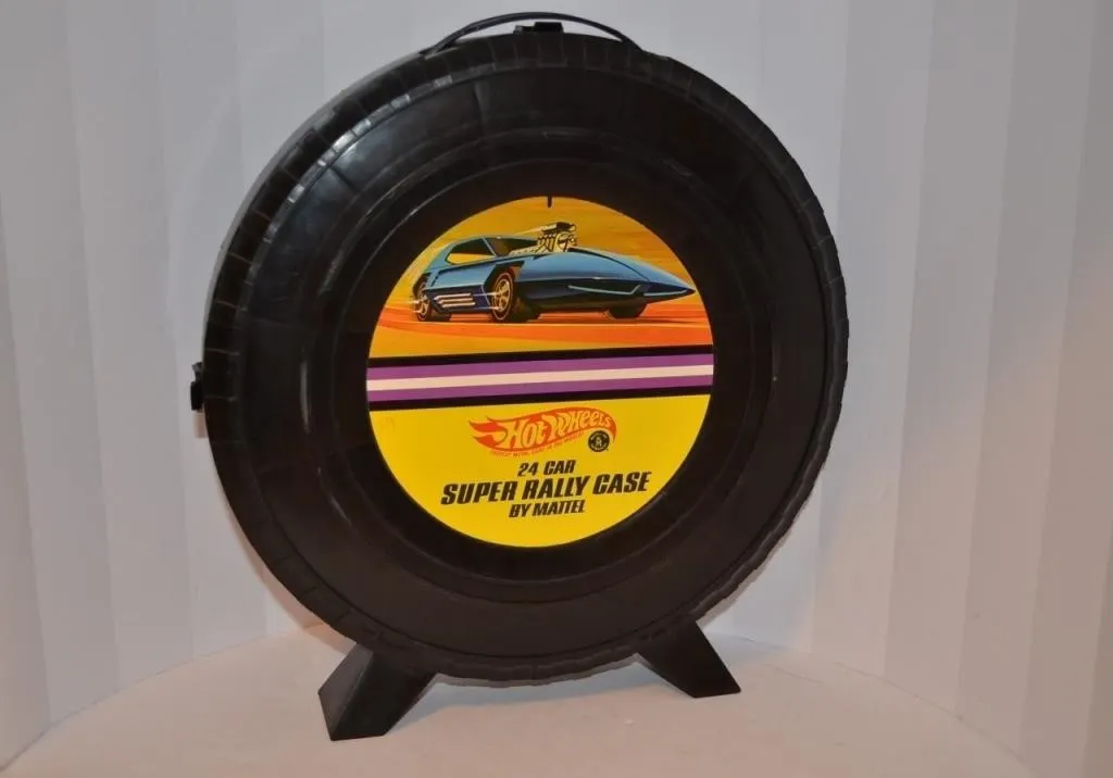 Hot Wheels Super Rally Case, a 24-car storage