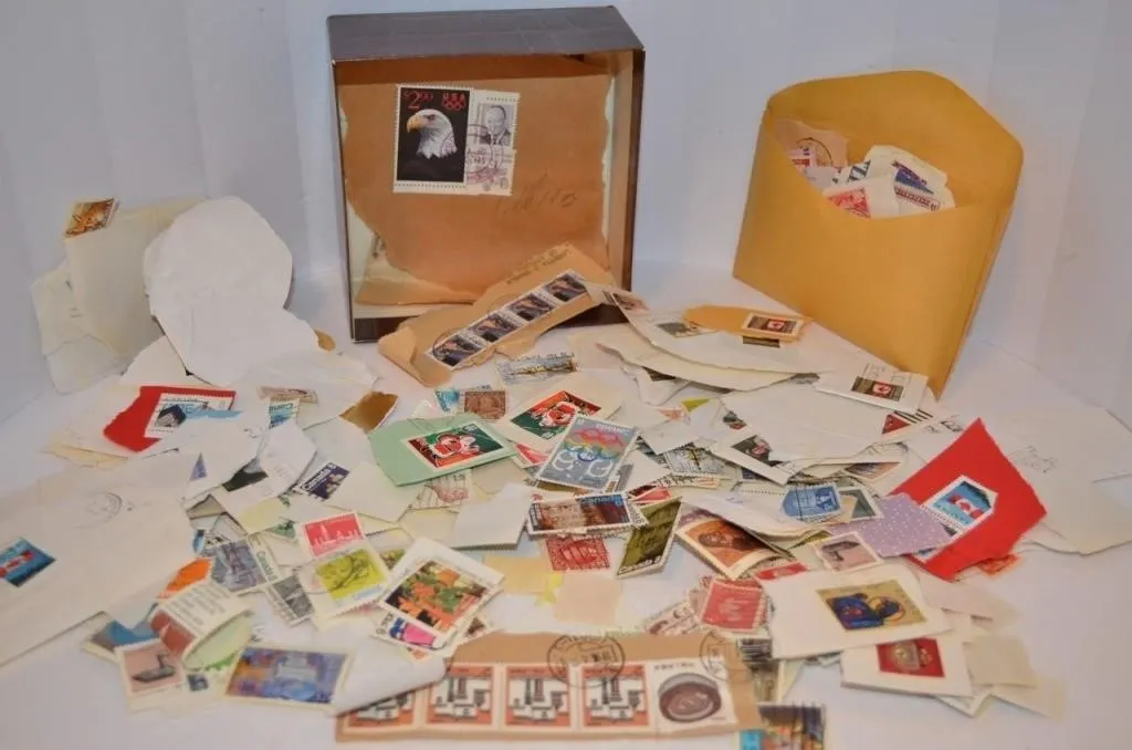 Mixed vintage stamps lot