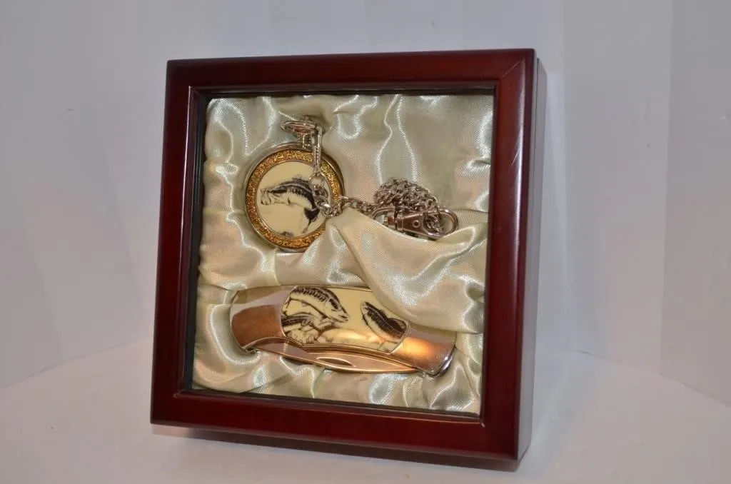 Collectible set featuring a pocket watch and