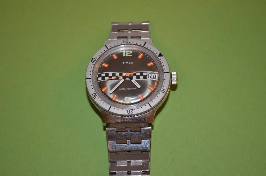 VINTAGE 1974 MENS TIMEX RALLY MECHANICAL WATCH