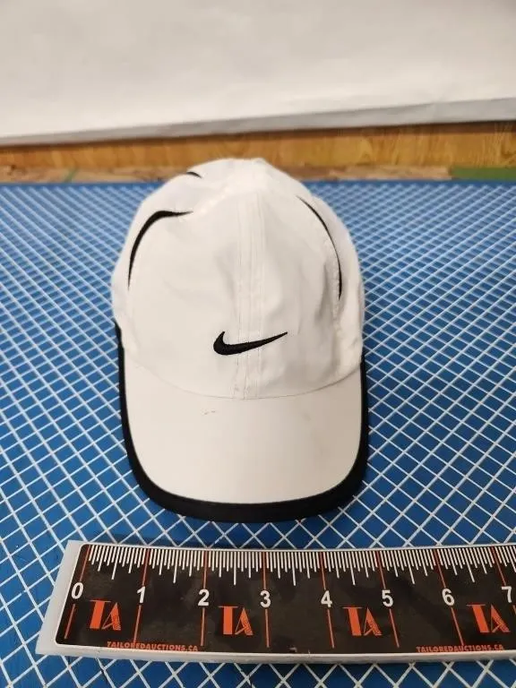 Nike Featherlight Dri-Fit Infant Cap, White/Black