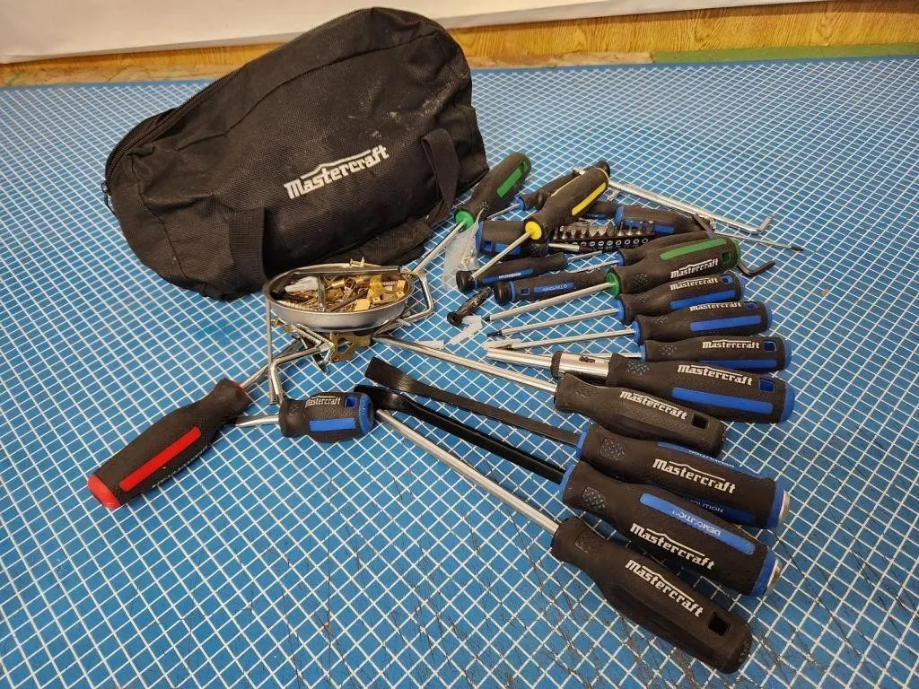 Mastercraft Screwdriver Set with Bag & Assorted