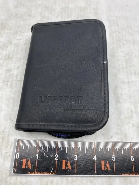 LifeScan Case with FM Radio Device