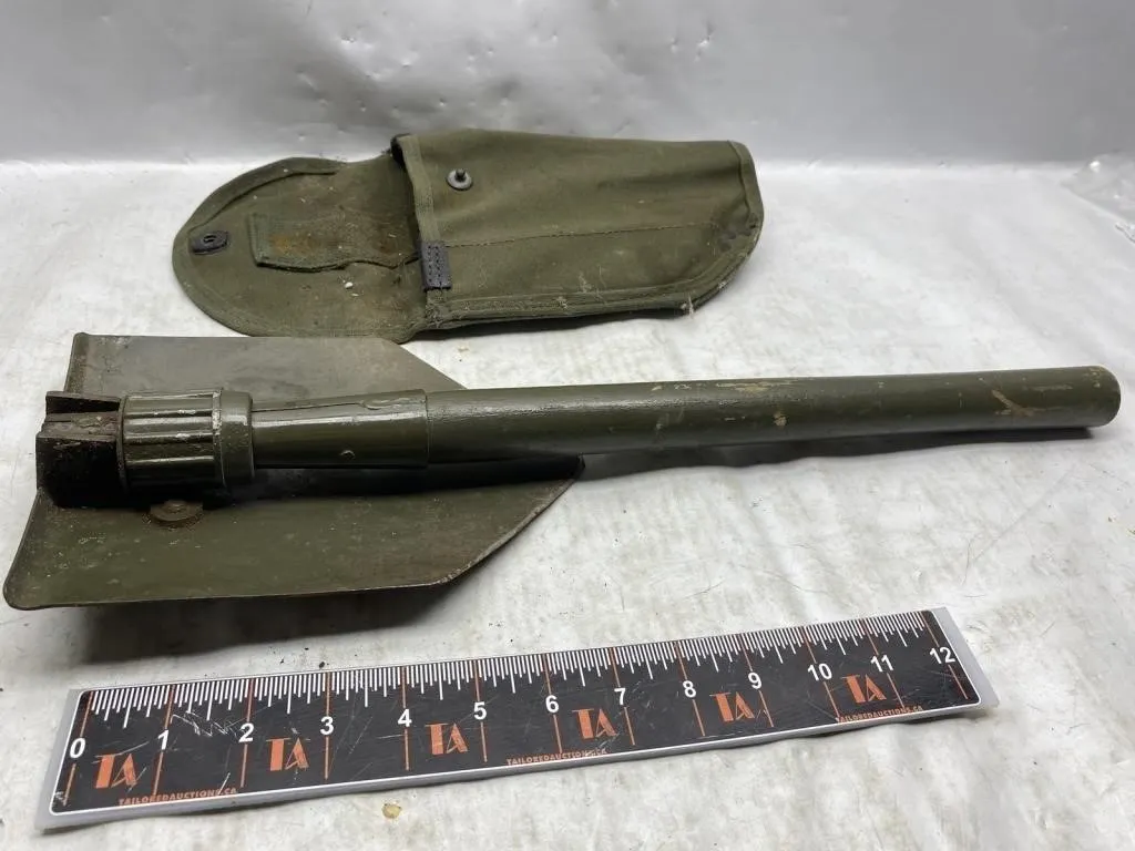 Military Folding Entrenching Shovel w/ Case