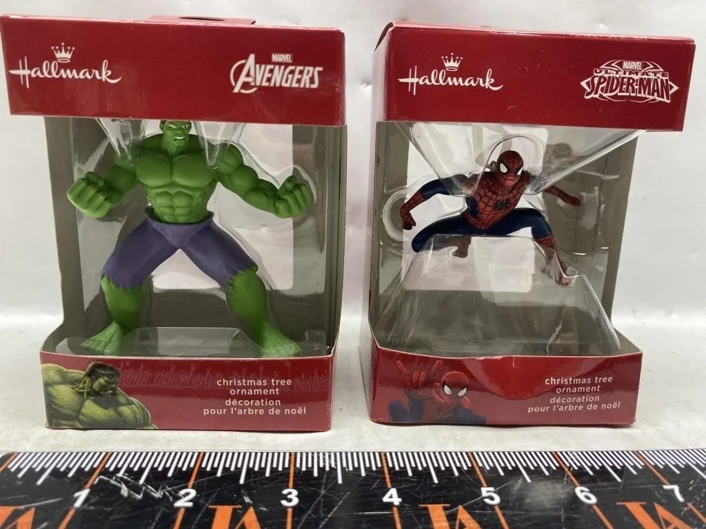 Hallmark Marvel Avengers Hulk & Spider-Man